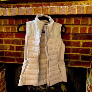 Lululemon Down for It Vest; size 6